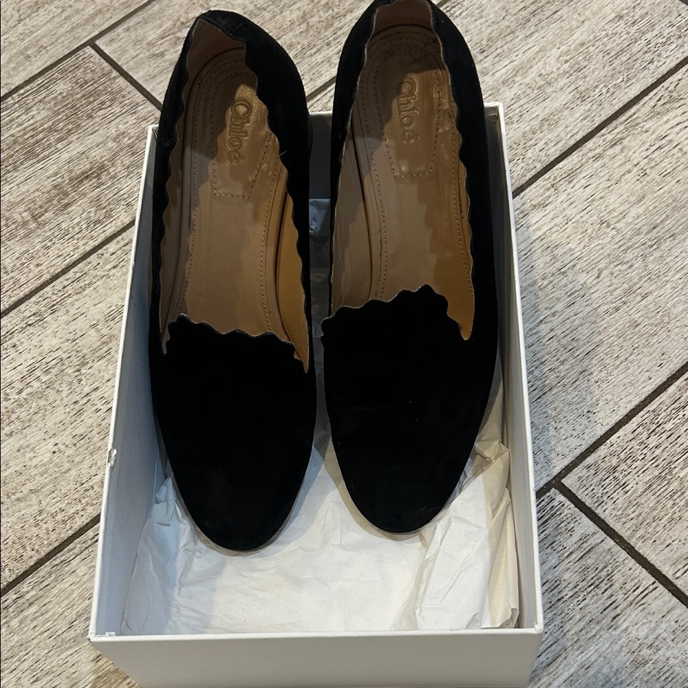 Chloe Black Scalloped Flats